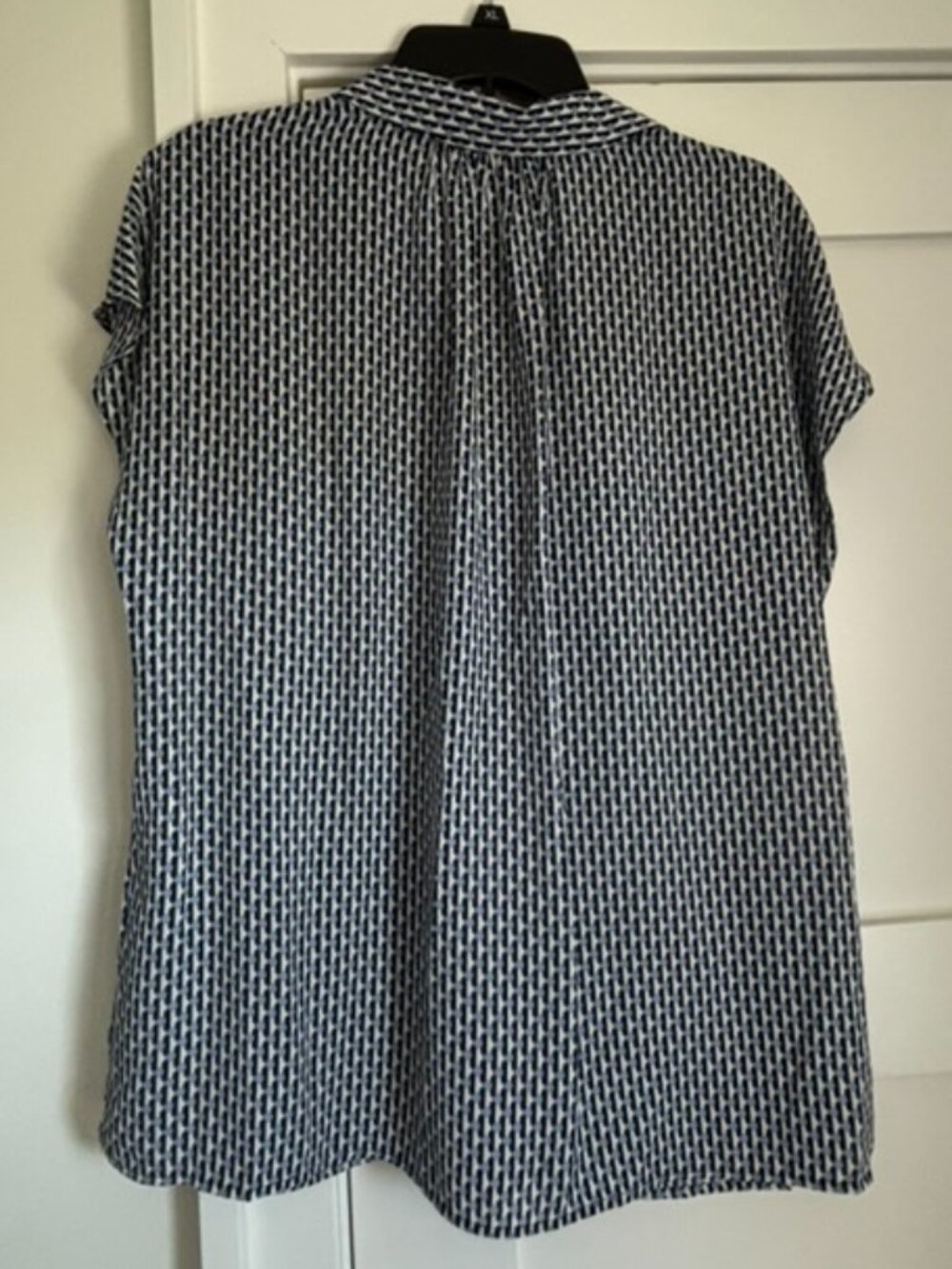 Max Studio Blouse - Picture 2 of 3